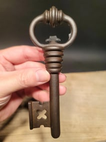 6 1/8" Antique Style Iron Large Skeleton Key