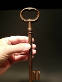 8 1/2" Cast Iron Large Skeleton Church Key