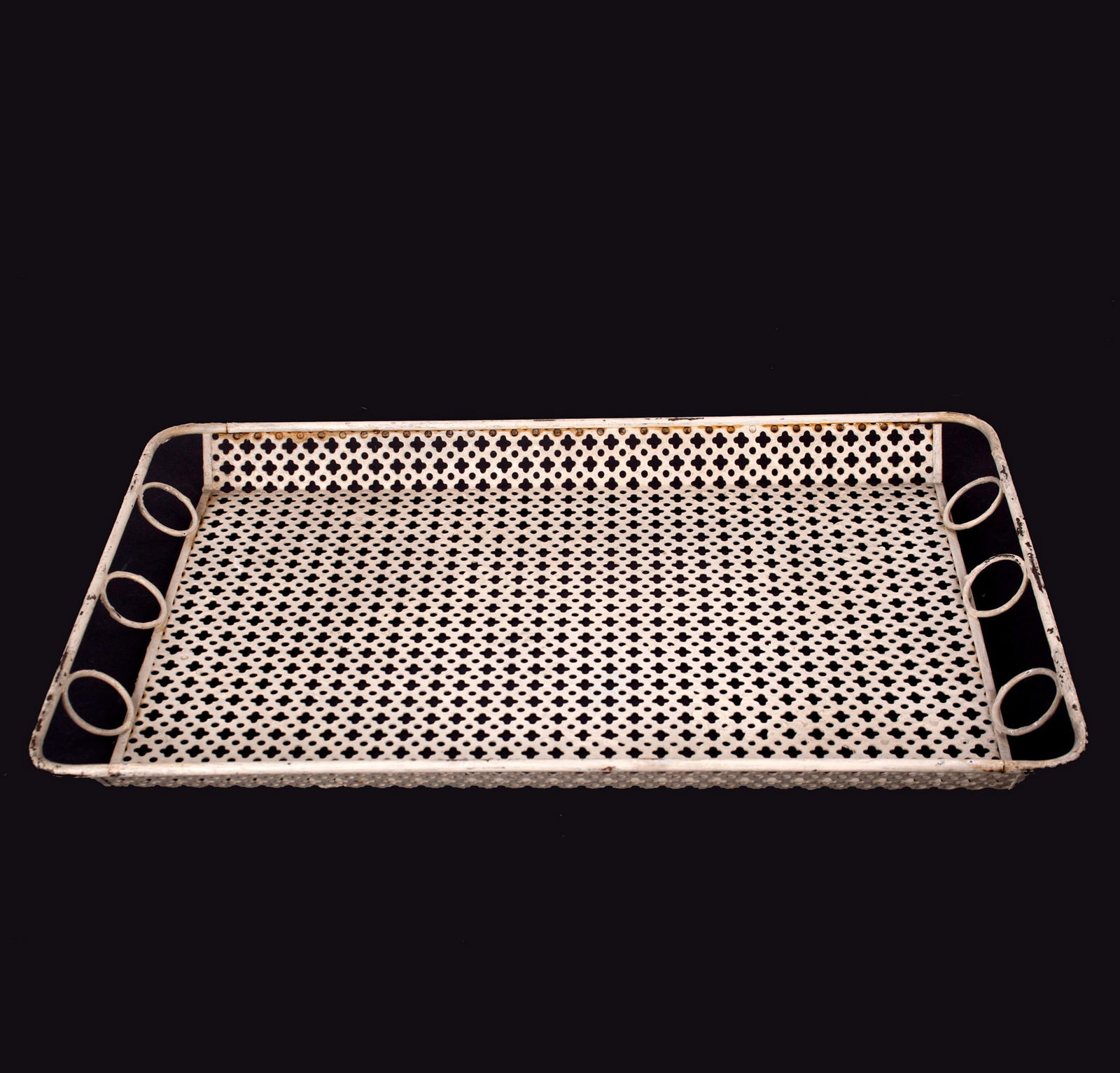 FRENCH MODERNIST serving tray MATEGOT Mid century: FRENCH MODERNIST serving tray MATEGOT Mid century French modernist serving tray made in the 1950's by Mathieu Mategot , it is made with his trademark bent metal rigitulle adding a whimsical effect .He