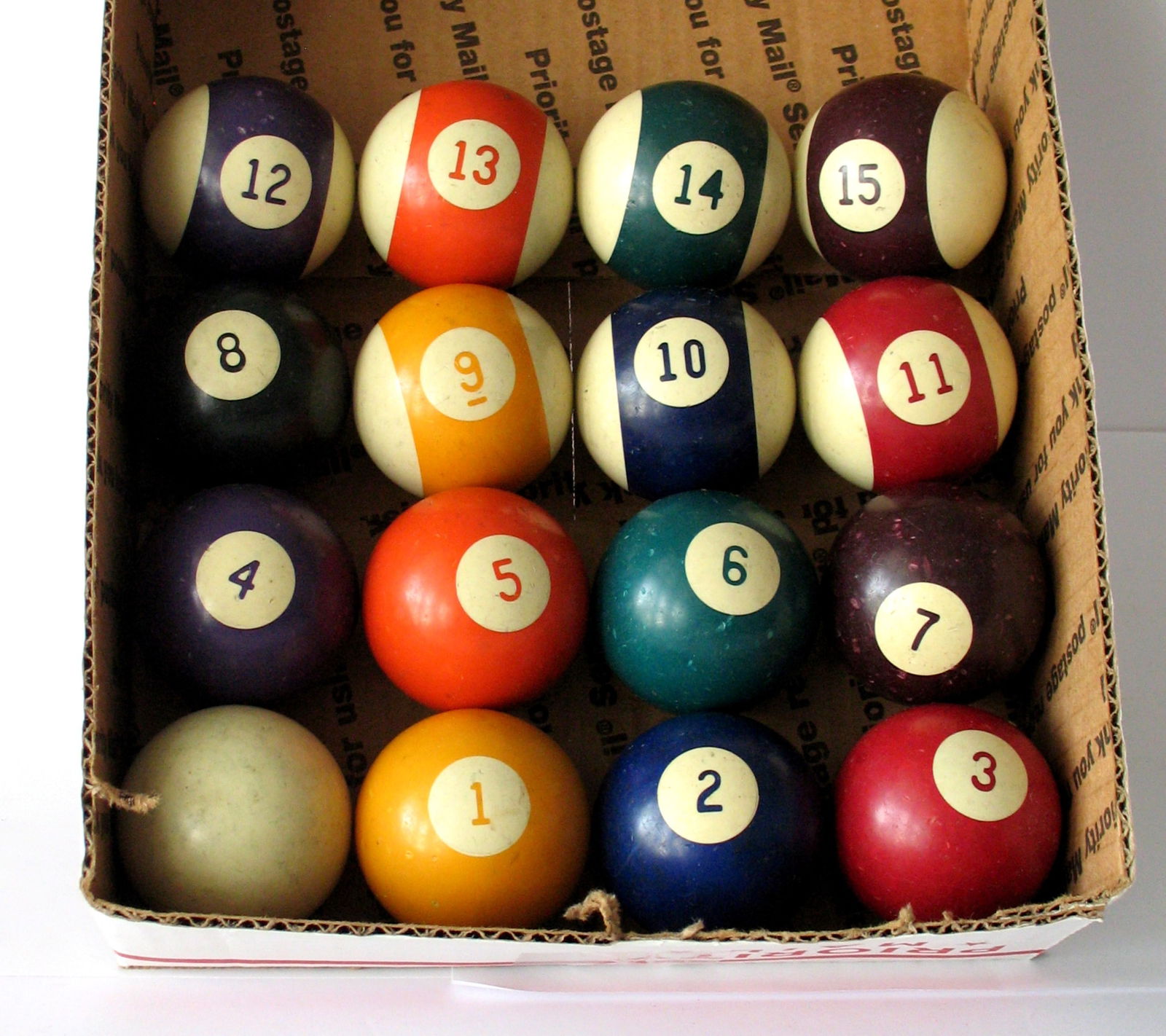 Vintage set of regulation billiard balls. (1 of 3)
