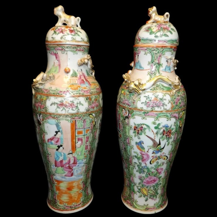 Matched Pair of Baluster Vase in Canton Famille Rose Porcelain with Domed Lid adorned with Foo Lion (1 of 13)