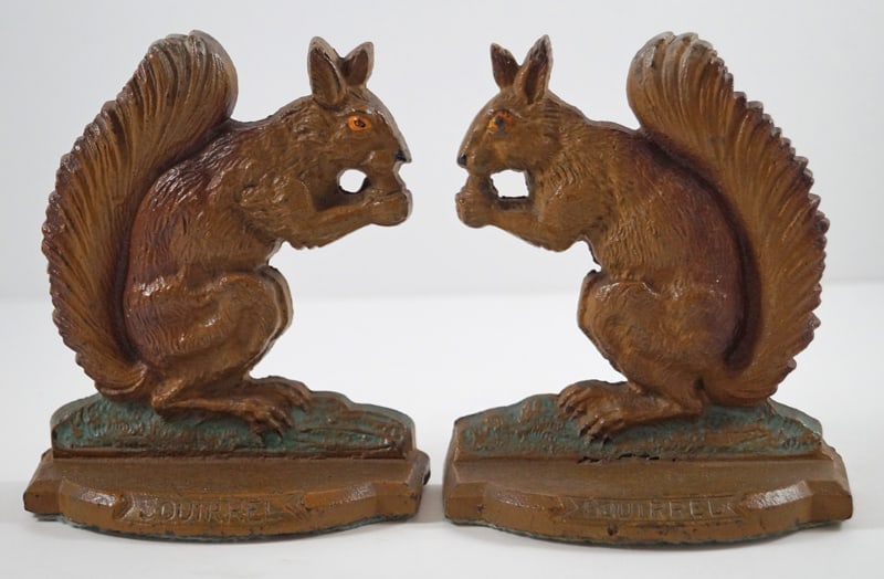 Antique Squirrel w/ Nut Cast Iron Bookends (1 of 7)