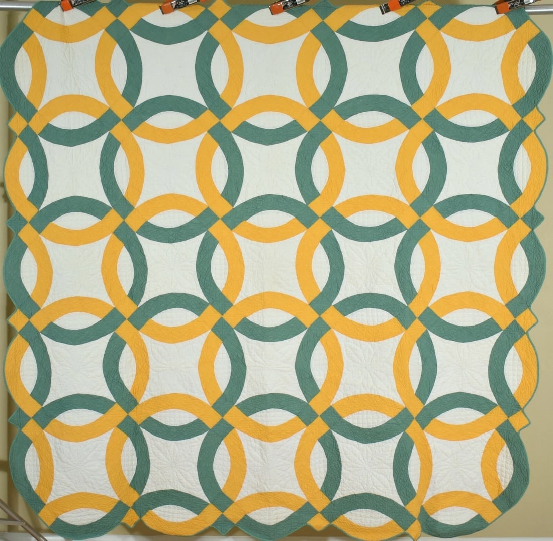 Unusual 30's Solid Color Wedding Ring Quilt (1 of 9)