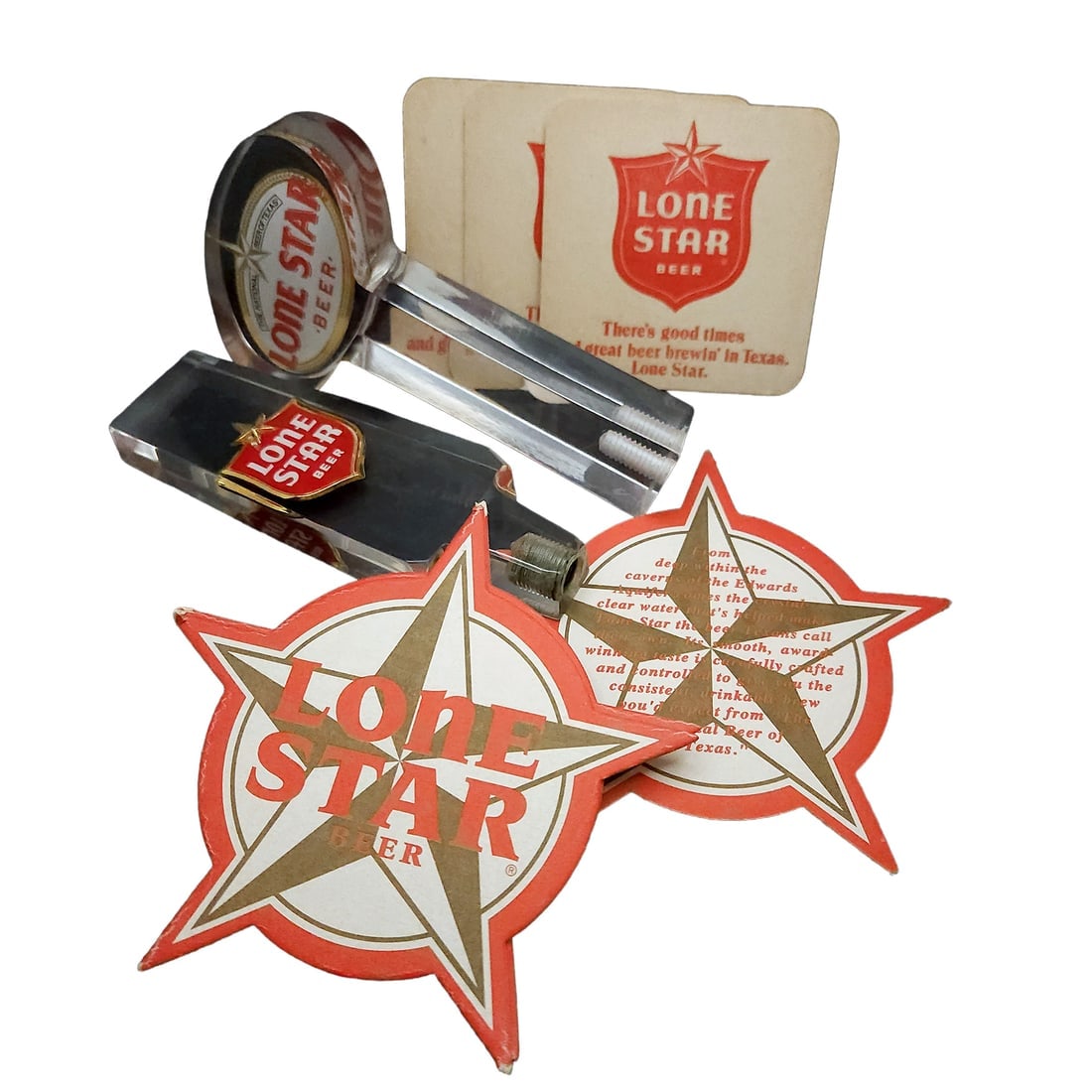 Lone Star Beer Pull Taps & Coasters Collectors Lot: Title: Lone Star Beer Pull Taps & Coasters Collectors Lot Description: Lone Star Beer Pull Taps Collectors Lot Acrylic Beer Pulls Lone Star Beer Logo in a long rectangular shape Measures 5.5” Lo