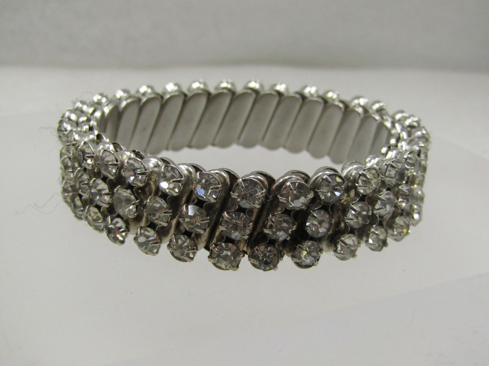 Vintage Expanding Rhinestone Bracelet 6"-9", Mid-Century (1 of 7)