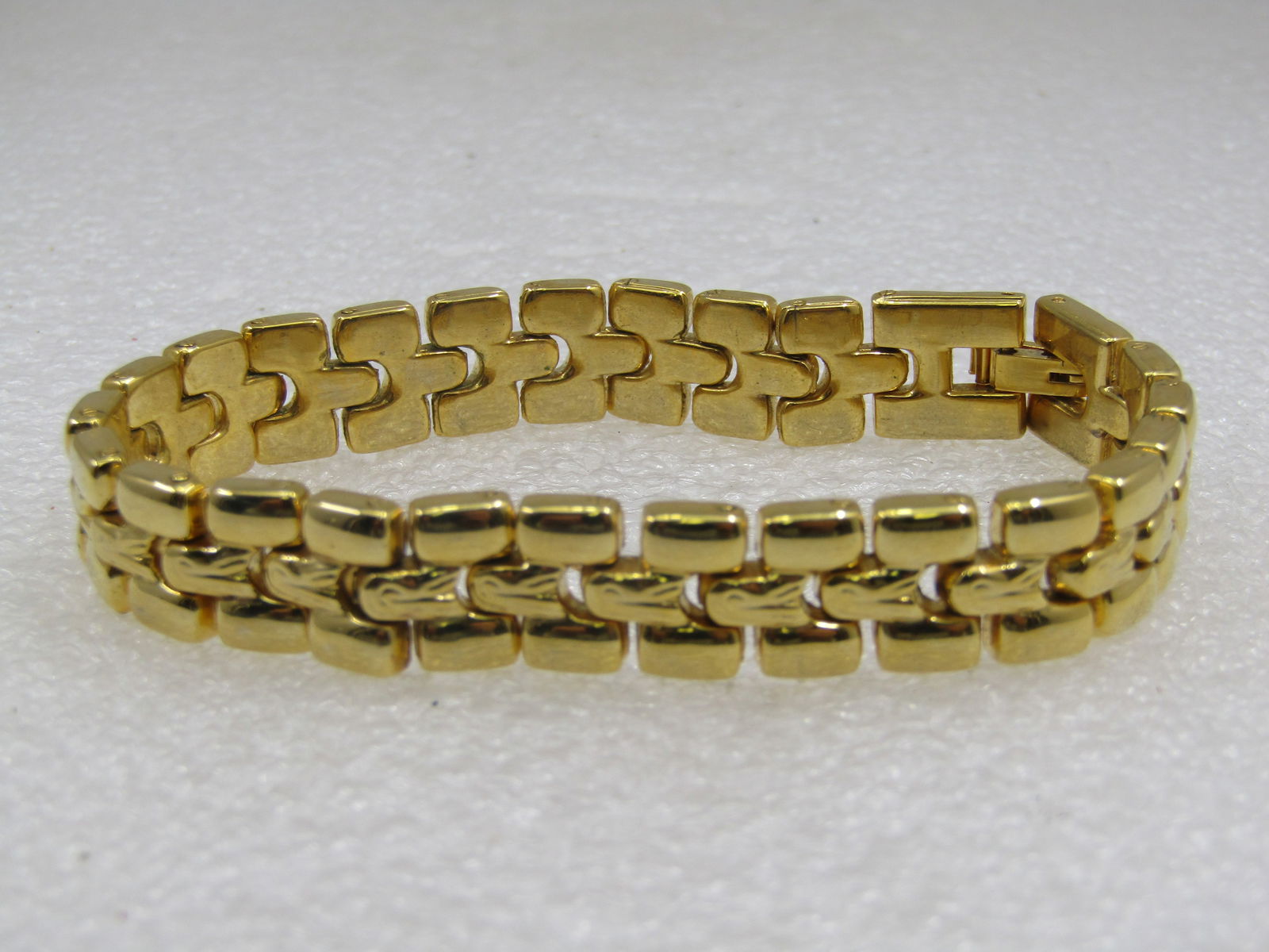 Vintage Gold Tone Basket Weave Bracelet, 8", 11mm Wide (1 of 5)