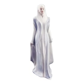 Royal Doulton Reflections Figurine "Sophistication"