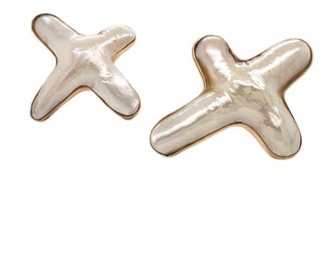 Pair of X-Shaped Pearl Earrings - 18k Yellow Gold W/Mechanism for Drop Omega Back