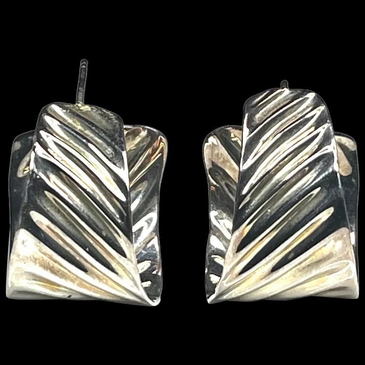 Estate Robert Lee Morris (RLM Studio) Sterling Silver Textured Hoop Earrings: Estate Robert Lee Morris (RLM Studio) Sterling Silver Textured Hoop Earrings Hallmarked RLM Studio 925 China Pierced Earrings with Replacement Plastic Backs Weighs 12 grams (without backs) Measures Ap