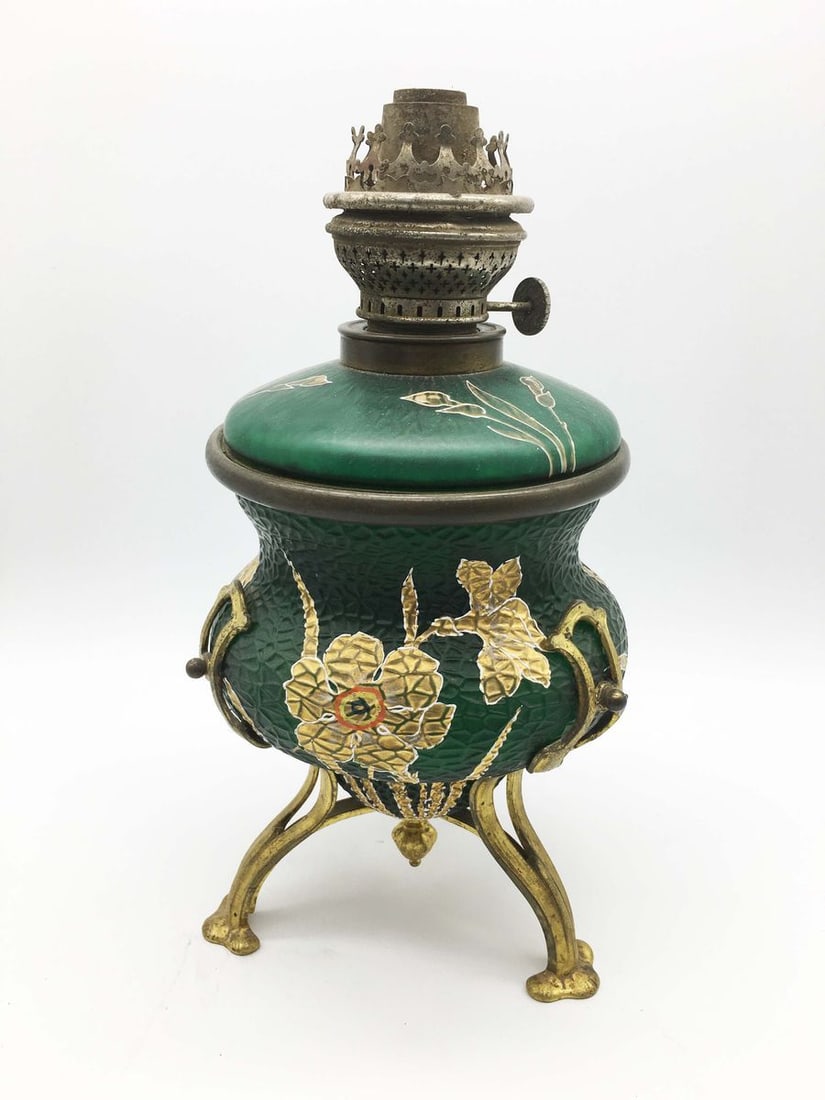 Austrian kerosene lamp in Art Nouveau style: NoVerndec 125 ITEM DESCRIPTION : *Medium: Art Nouveau style, hand-painted in gold and enamel paints, mount-gilded bronze *The size: 33x20 cm/'12.99x7.87 inches' *Country: Austria Provenance - from our