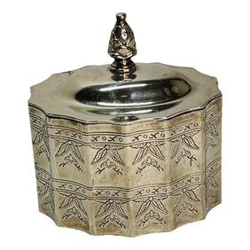 Godinger Silverplate Scalloped Shape Lidded Box