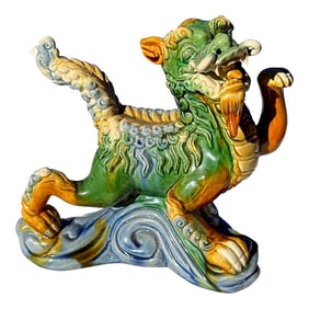 1970s Asian Style Ceramic Foo Dog Sculpture