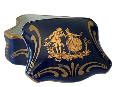 1980s Limoges Porcelain Trinket Box for Roger & Gallet – Blue & Gold Courting Scene