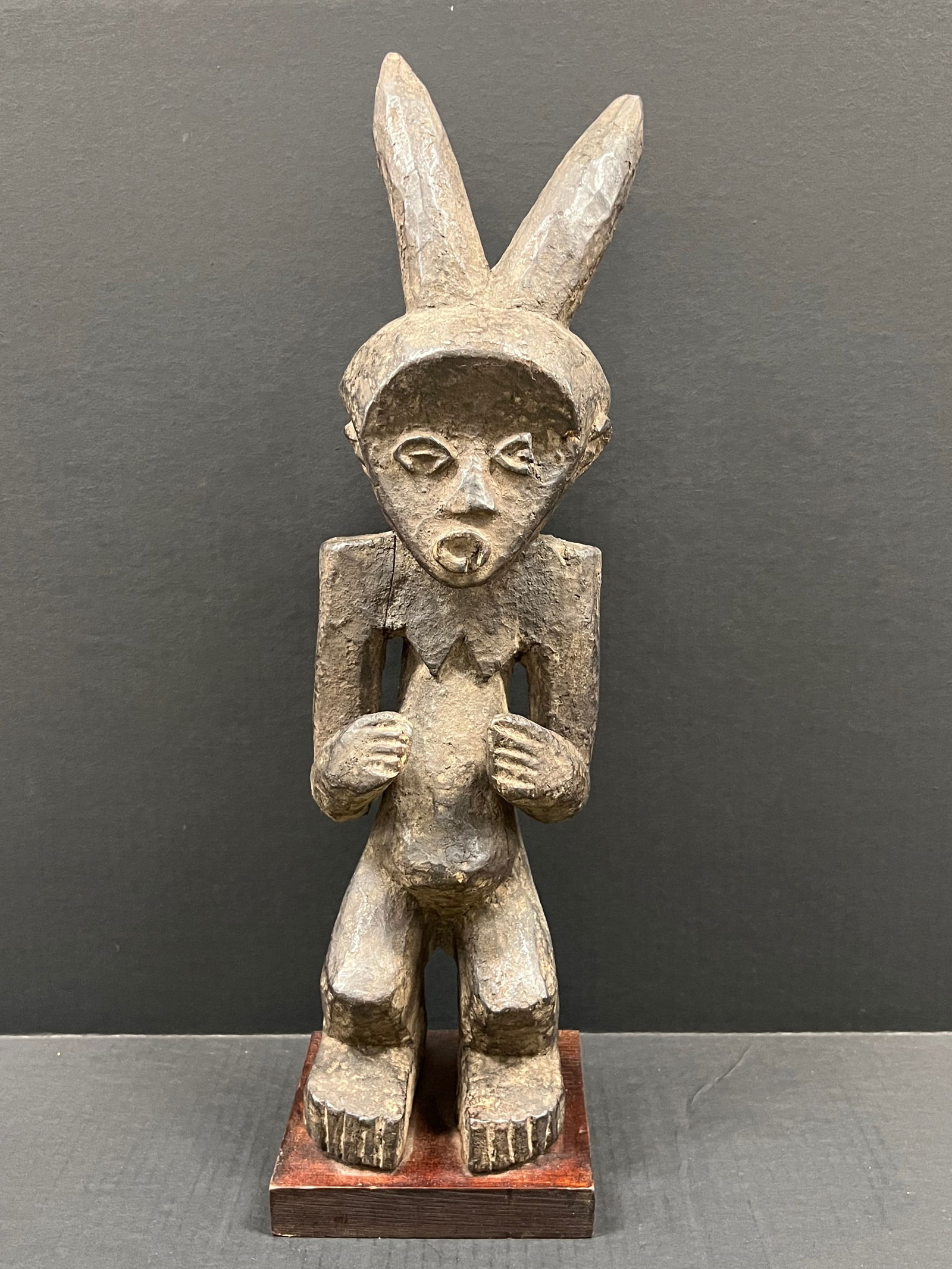 Mambilla Statue (1 of 9)