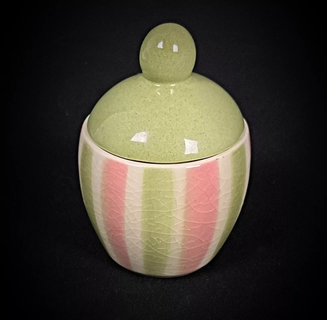 Vintage W. Goebel Mustard Pot - Enameled & Crackled Glaze, West Germany: Title: Vintage W. Goebel Mustard Pot - Enameled & Crackled Glaze, West Germany Origin: France Dimensions: Height: 3.15 in (8 cm)Diameter: 2.37 in (6 cm) Materials: Ceramic Year: 20th Century Descripti