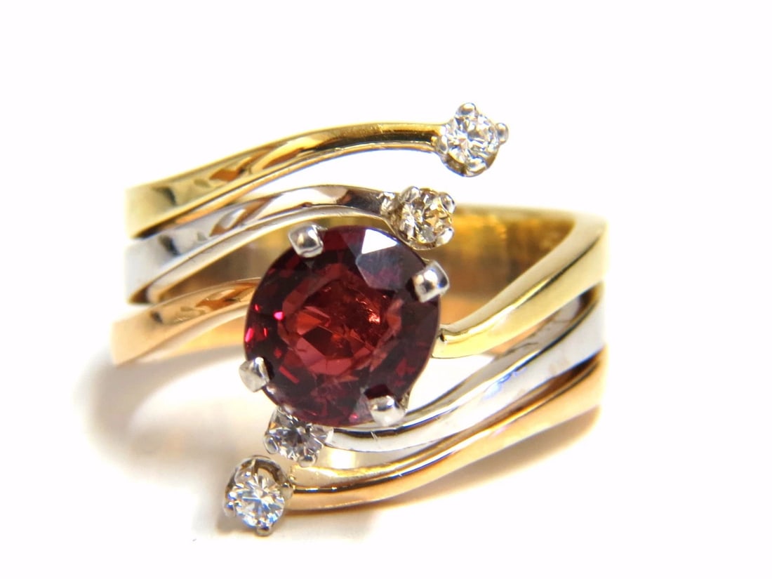 2.00ct Natural Blood Red Orange Spinel Diamonds Bypass Ring 14kt. +: Title:2.00ct Natural Blood Red Orange Spinel Diamonds Bypass Ring 14kt. + Description:MAGNIFICENT JEWELS 1.80ct. Natural Red Spinel diamond ring 7.6 x 7mm Oval Brilliant cut Transparent / Vivid Red /