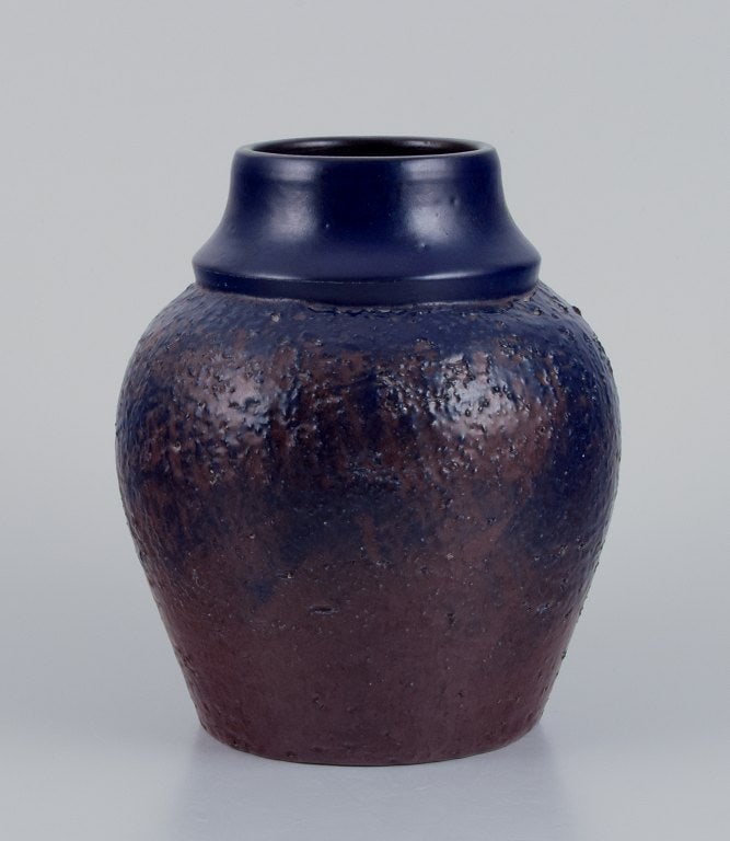 Mari Simmulson (1911-2000) for Upsala Ekeby, Sweden. Ceramic vase with glaze in blue and brown: Title:Mari Simmulson (1911-2000) for Upsala Ekeby, Sweden. Ceramic vase with glaze in blue and brown tones. Description:Mari Simmulson (1911-2000) for Upsala Ekeby, Sweden. Ceramic vase with glaze in