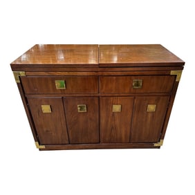 1970s Thomasville Serving Bar Cart Mid-Century Modern Campaign Style Walnut Bar/Cabinet With Expanda