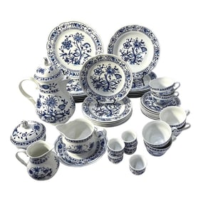 Late 20th Century 42 Piece Blue Onion Porcelain Breakfast Set - Service for Six