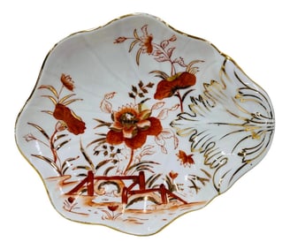 Oyster Shaped Decorative Bowl With Gold Accents