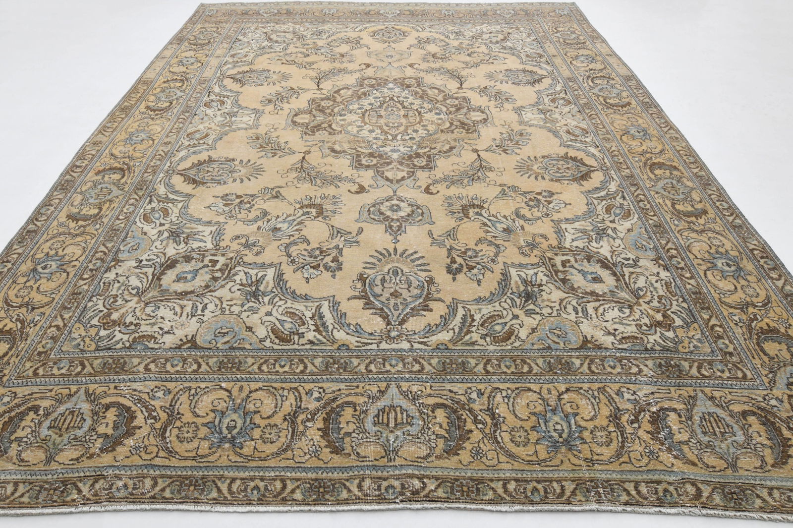9.4x12.7 ft, OVERSIZED PERSIAN RUG (1 of 10)