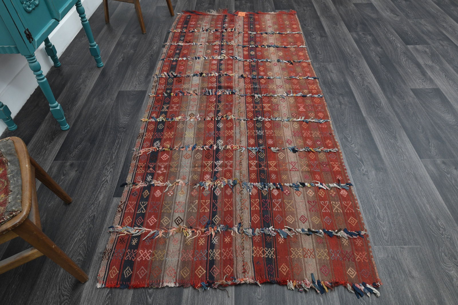3.8x8.5 ft, TURKISH KILIM Rug: Title: 3.8x8.5 ft, TURKISH KILIM Rug Materials: Wool and Cotton Size: Width: 3.8 feet Length: 8.5 feet Reserve: $179.00 Shipping: Domestic: Free shipping to anywhere within the contiguous U.S. Inter