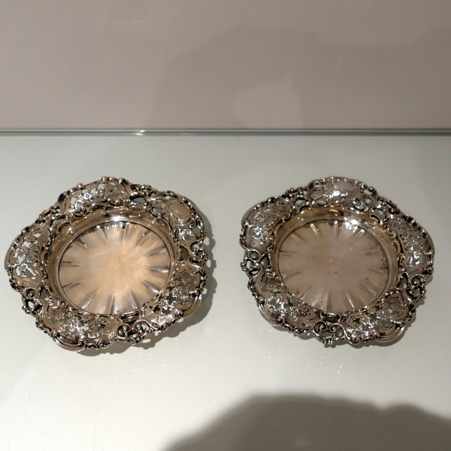19th Century Antique Victorian Sterling Silver Pair Coasters London 1838 John Hunt: Title:19th Century Antique Victorian Sterling Silver Pair Coasters London 1838 John Hunt Description:Description A stunning pair of early silver Victorian shaped circular coasters. The heavily ornate