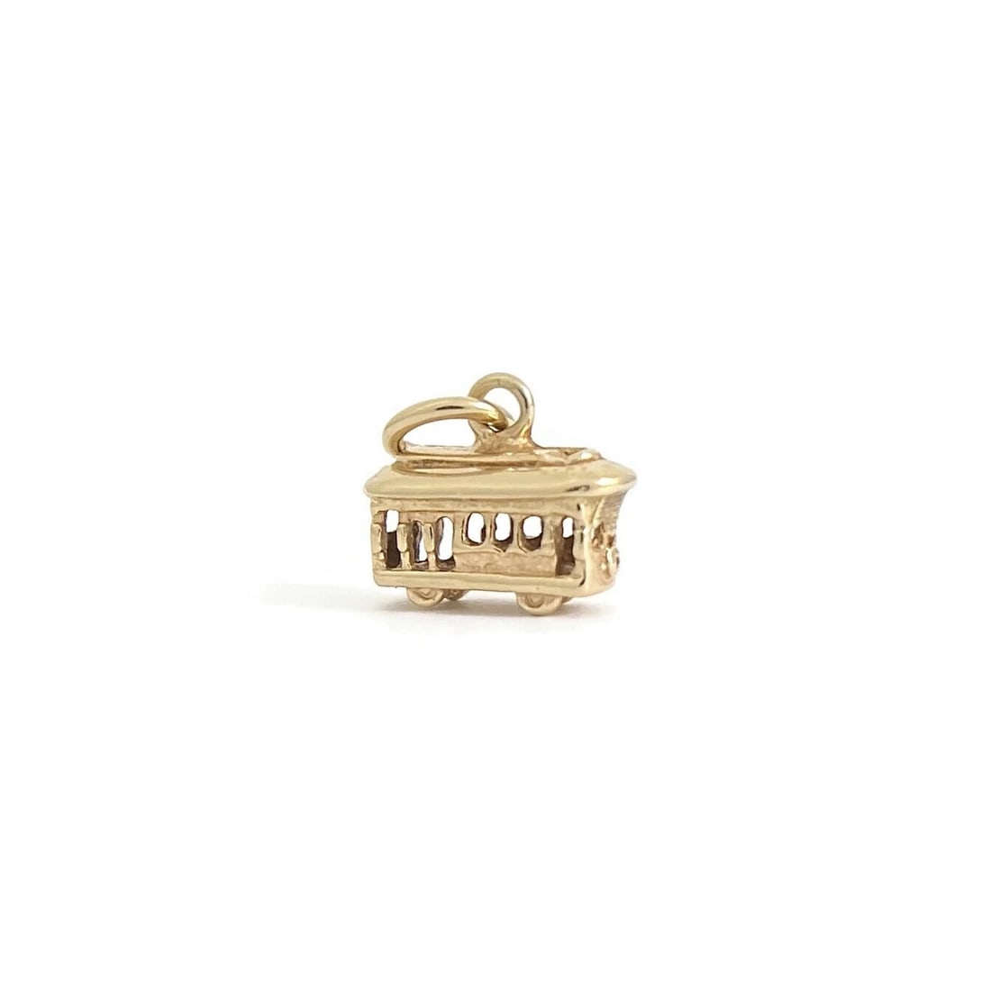 Vintage San Francisco Trolly Car Charm 14K Yellow Gold, 1.81 Grams: Title: Vintage San Francisco Trolly Car Charm 14K Yellow Gold, 1.81 GramsDescription: Vintage San Francisco Trolly Car Charm 14K Yellow Gold, 1.81 Grams This is a unique charm that can be worn on