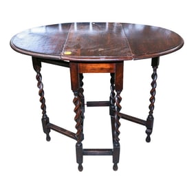 Antique William & Mary Style Oak Gate Leg Oval Table