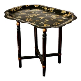 20th Century Italian Chinoiserie Style Lacquered and Gilt Tole Tray Table
