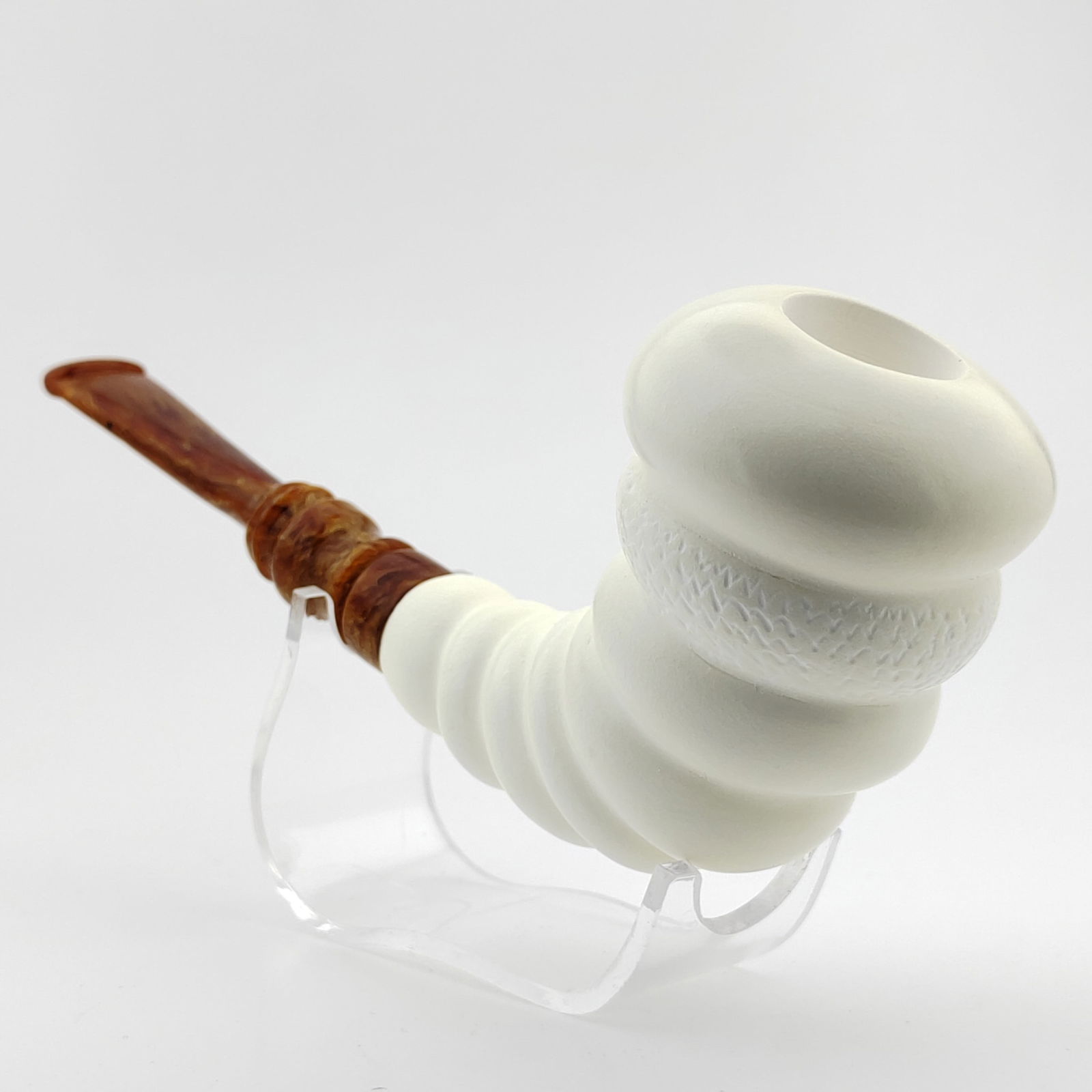 Horn Meerschaum Pipe. (1 of 9)