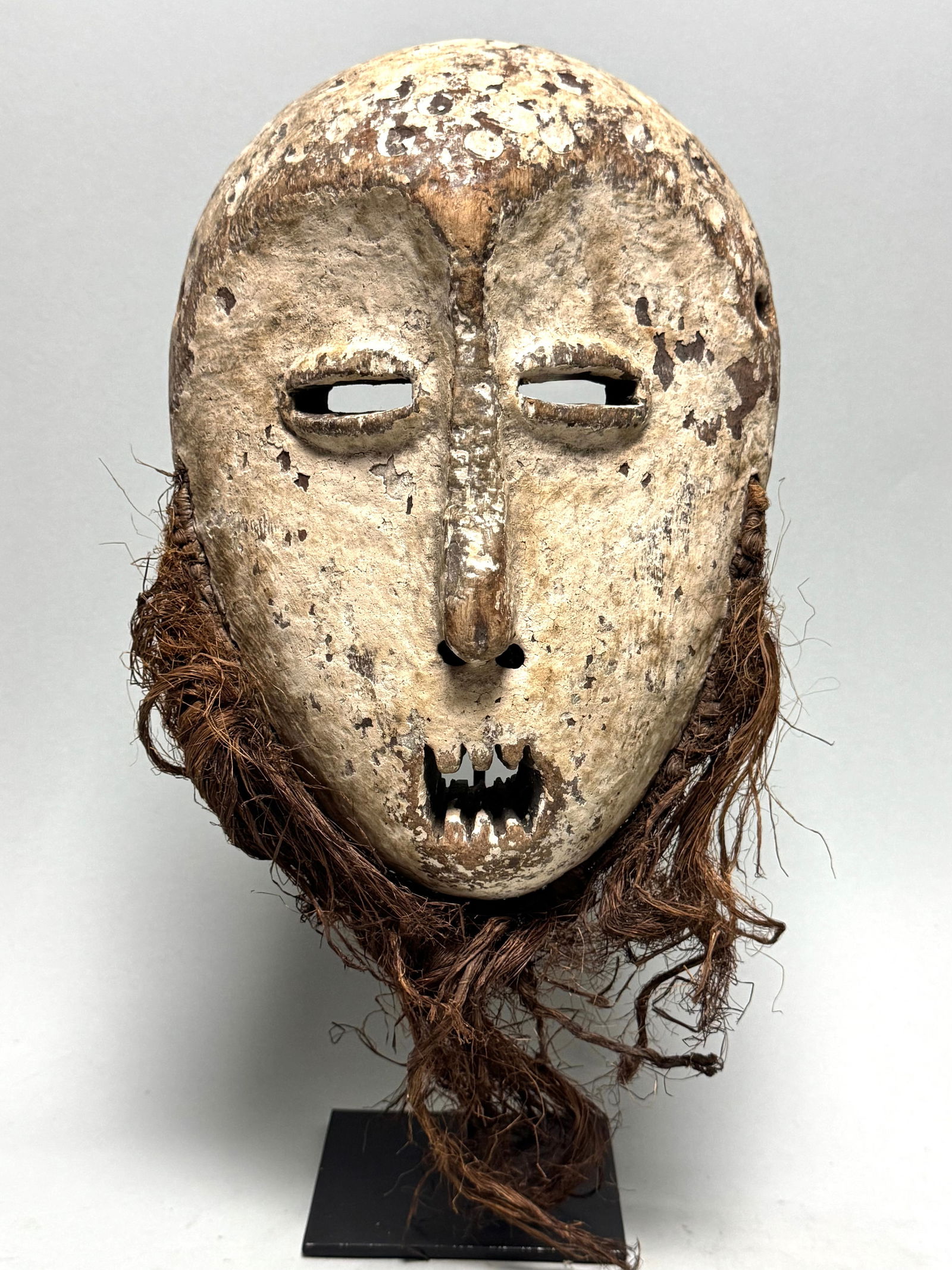 Old Initiation mask - Lega - DR Congo (1 of 11)