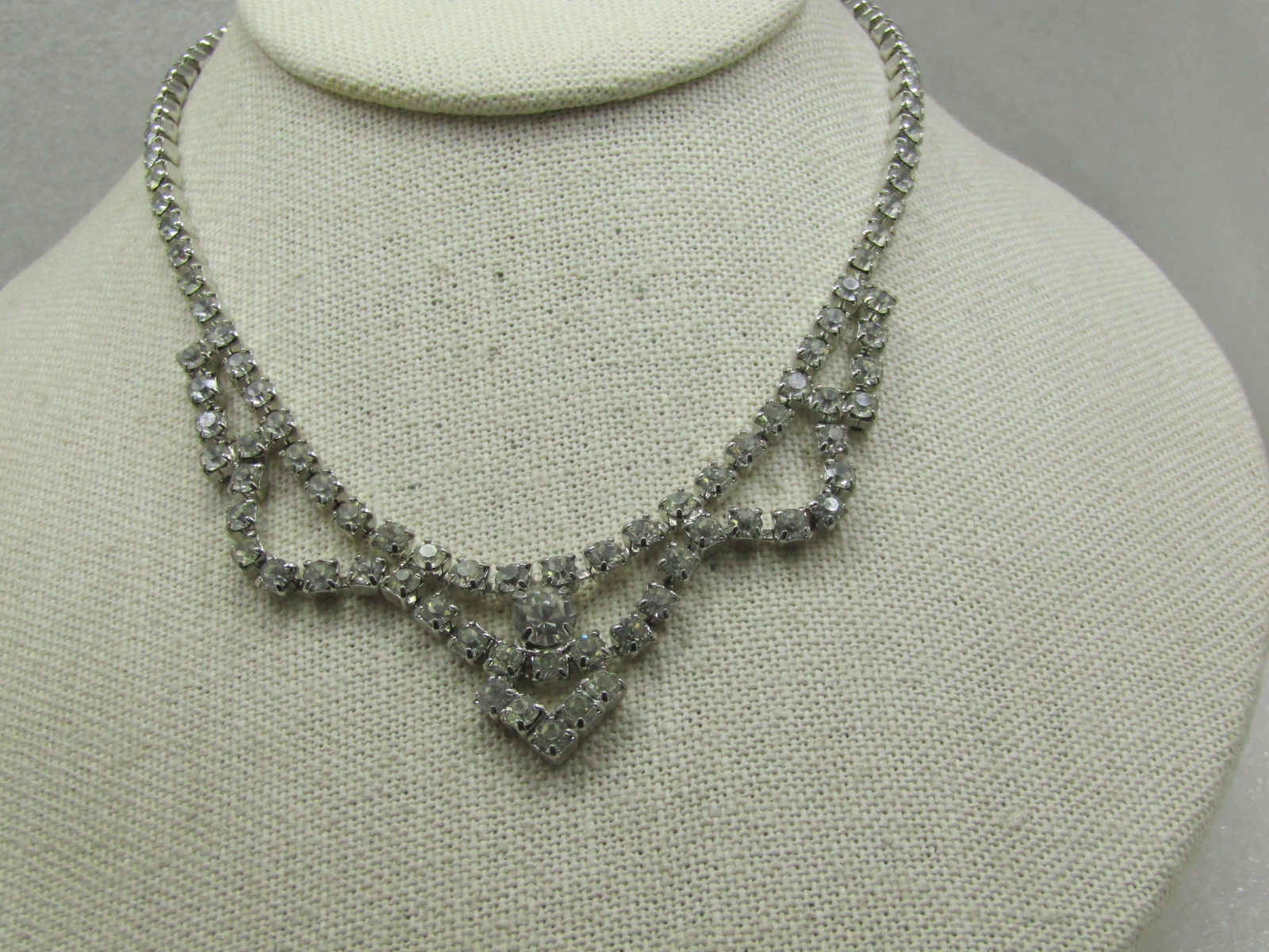 Vintage Clear Rhinestone Bib Necklace 14.5", Weddings/Proms (1 of 5)