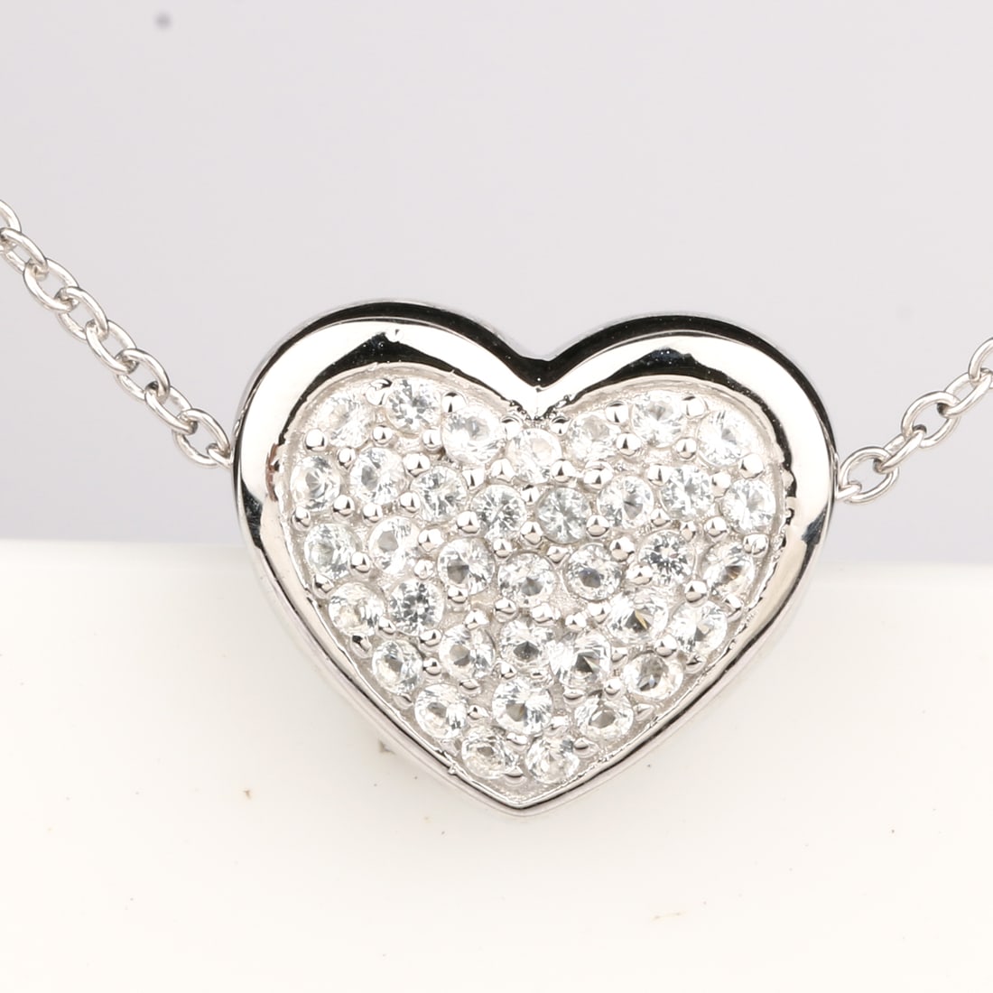 Charms: White Topaz Round 1.40mm: Item:Charms Description: White Topaz Round 1.40mm - 36Pcs Date/Period: After 2000 Material: 925 Silver W/Rhodium Gross Weight: 3.19 Metal Weight: 3.05 Reserve: $16.00 Shipping: Domestic: Flat-rate of