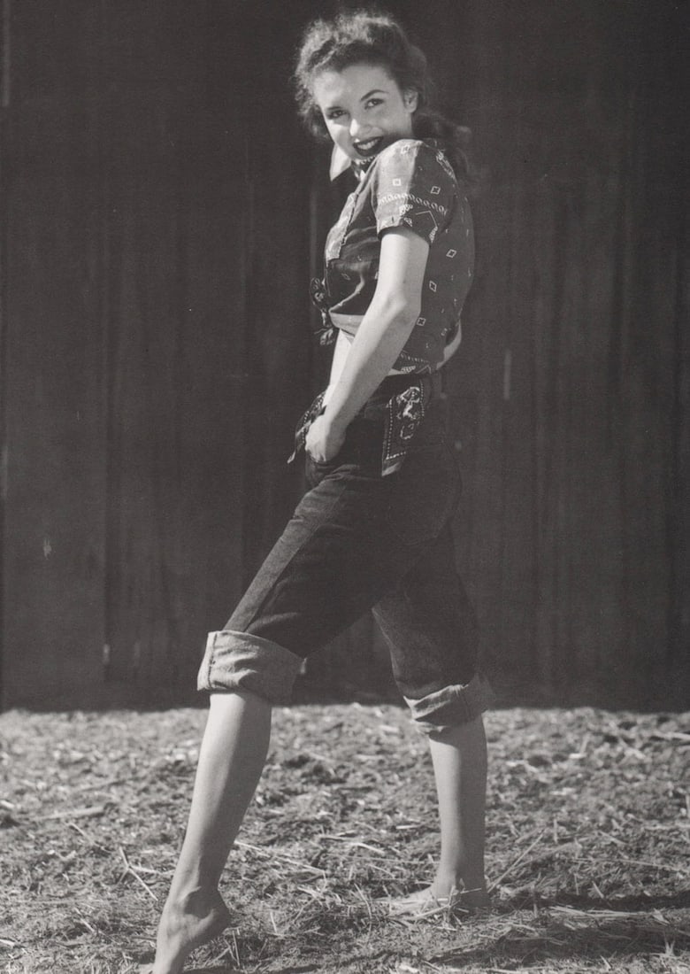 ANDRE DE DIENES - Marilyn Monroe ( Norma Jean) (1 of 1)