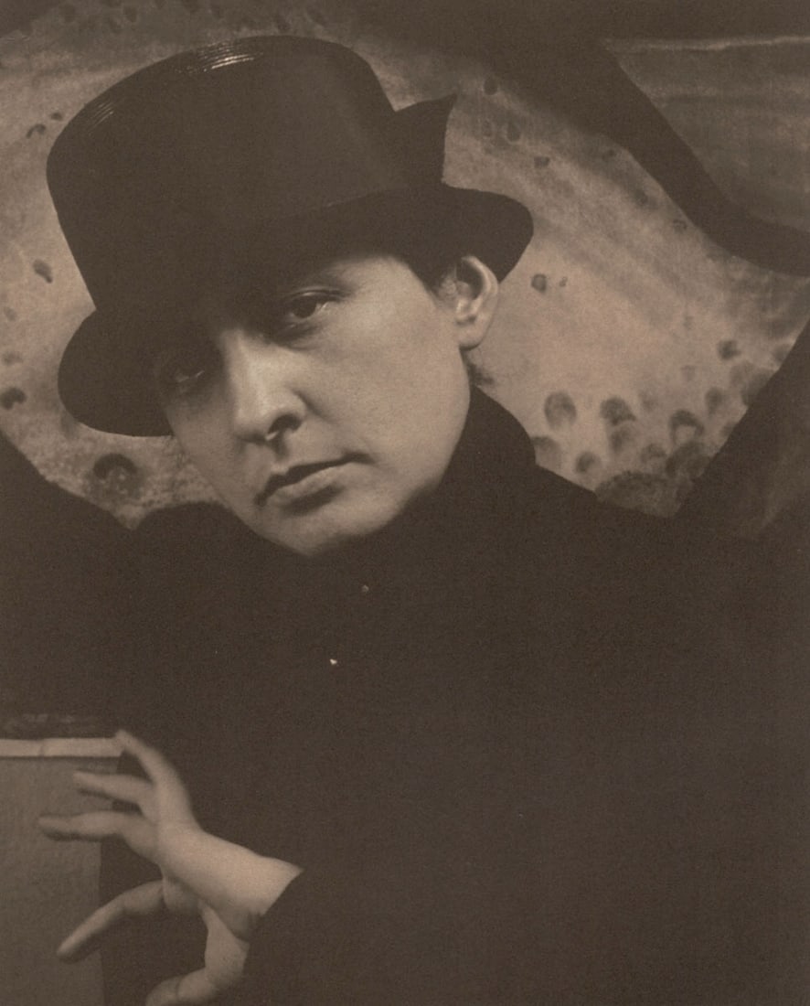 ALFRED STIEGLITZ -  Georgia O’Keefe, 1918 (1 of 1)