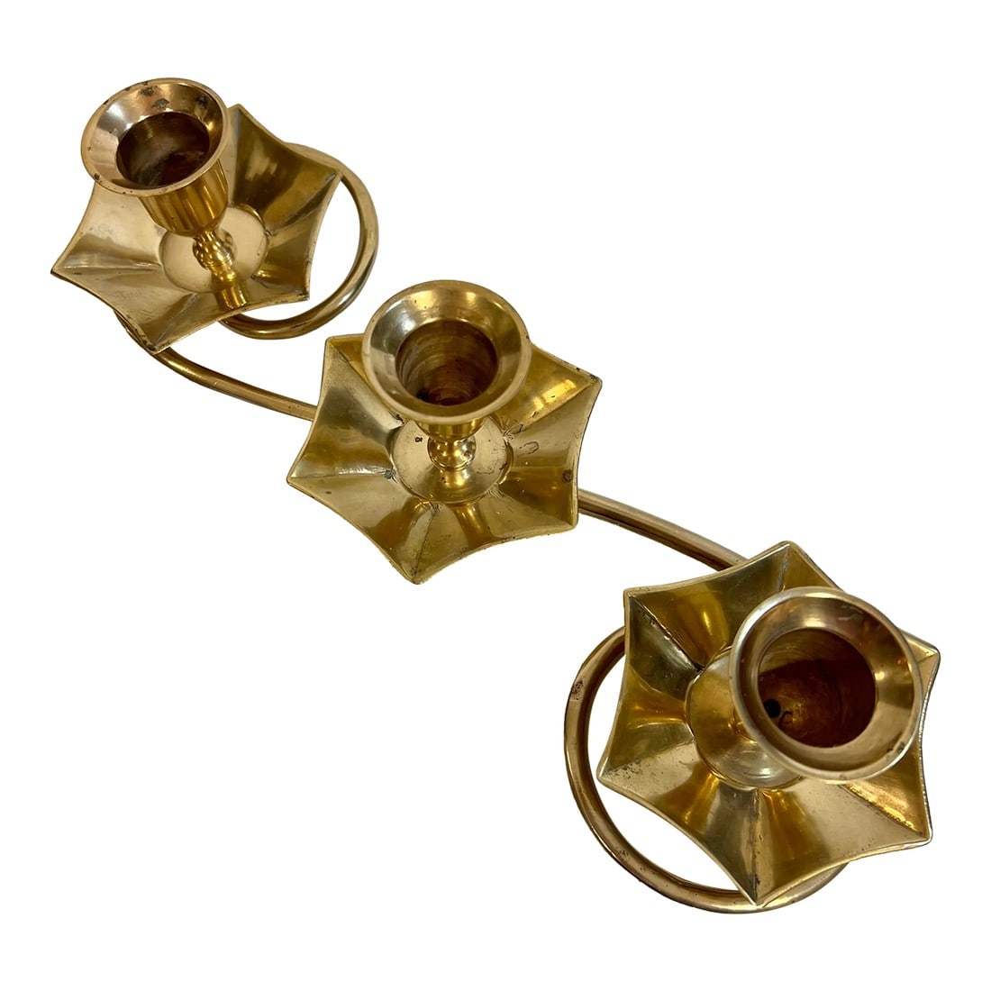 Vintage Polished Brass Triple Candlestick Holder Centerpiece: Welcome to Turtle and Crane - Let us present to you a Vintage Mid-Century Polished Brass Triple Candlestick Holder Centerpiece! This exquisite piece, crafted by Gatco in India, is a true testament to