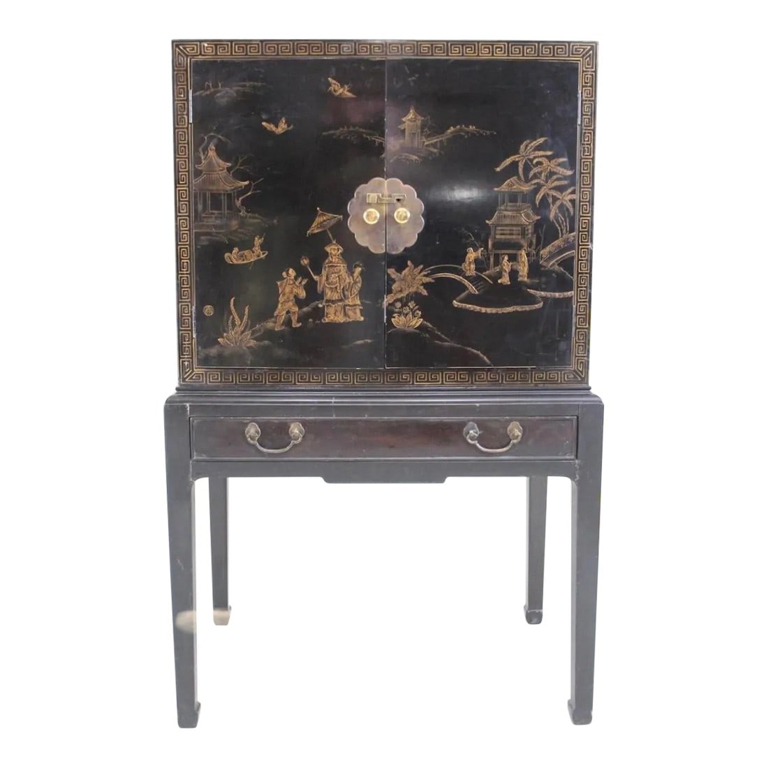 Henredon Black Lacquer Chinoiserie Chest on Stand Tv Cabinet Bar: Perfect spot to hide your television, store your drinks tray and decanters or pile large unwieldy table clothes. Very decorative and looks fab with multiple Chinese blue and white vases and urns assem