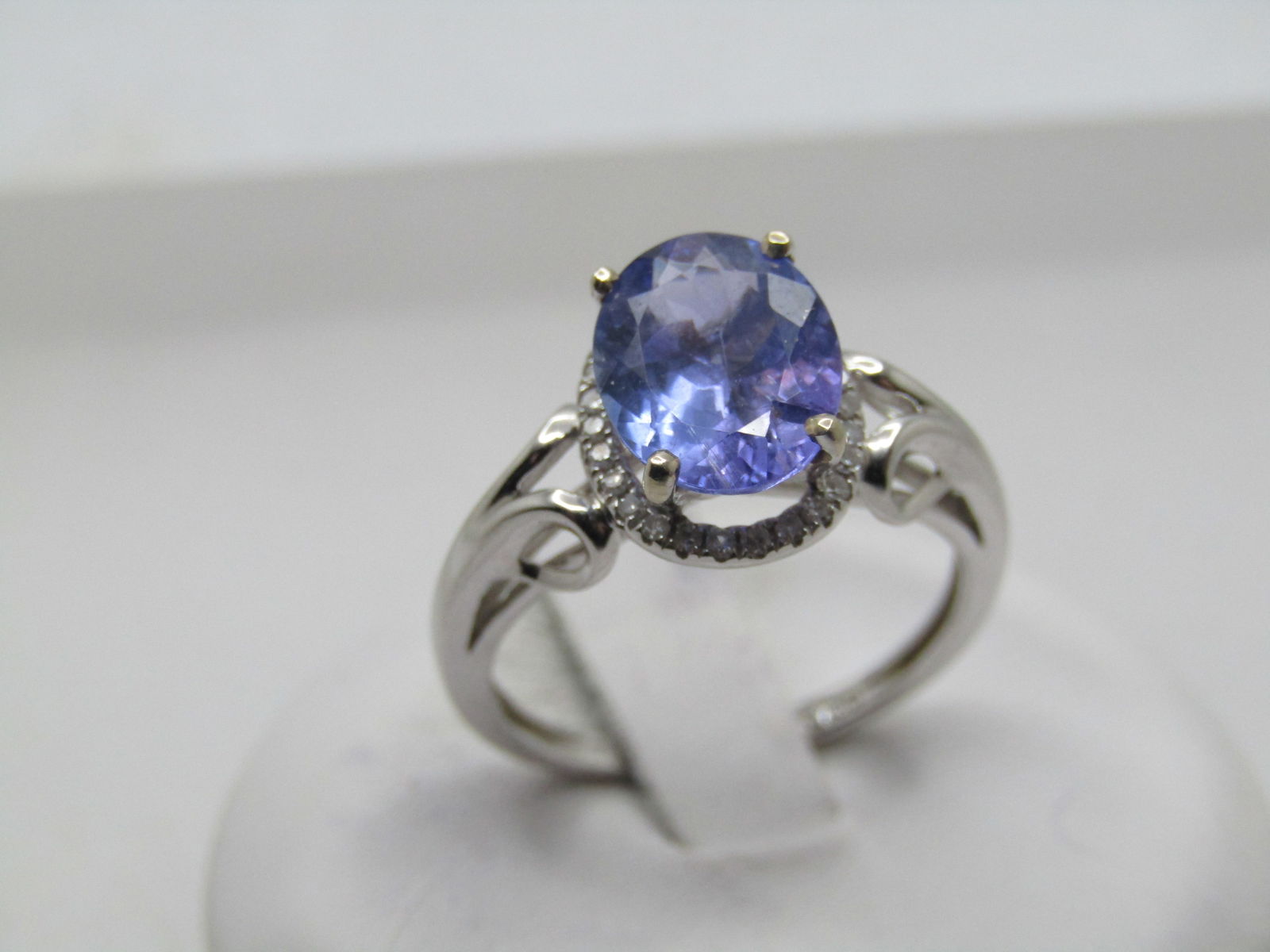 Vintage 18kt Tanzanie & Diamond Halo Ring, Sz. 7.5, Signed THF, 1990's (1 of 8)