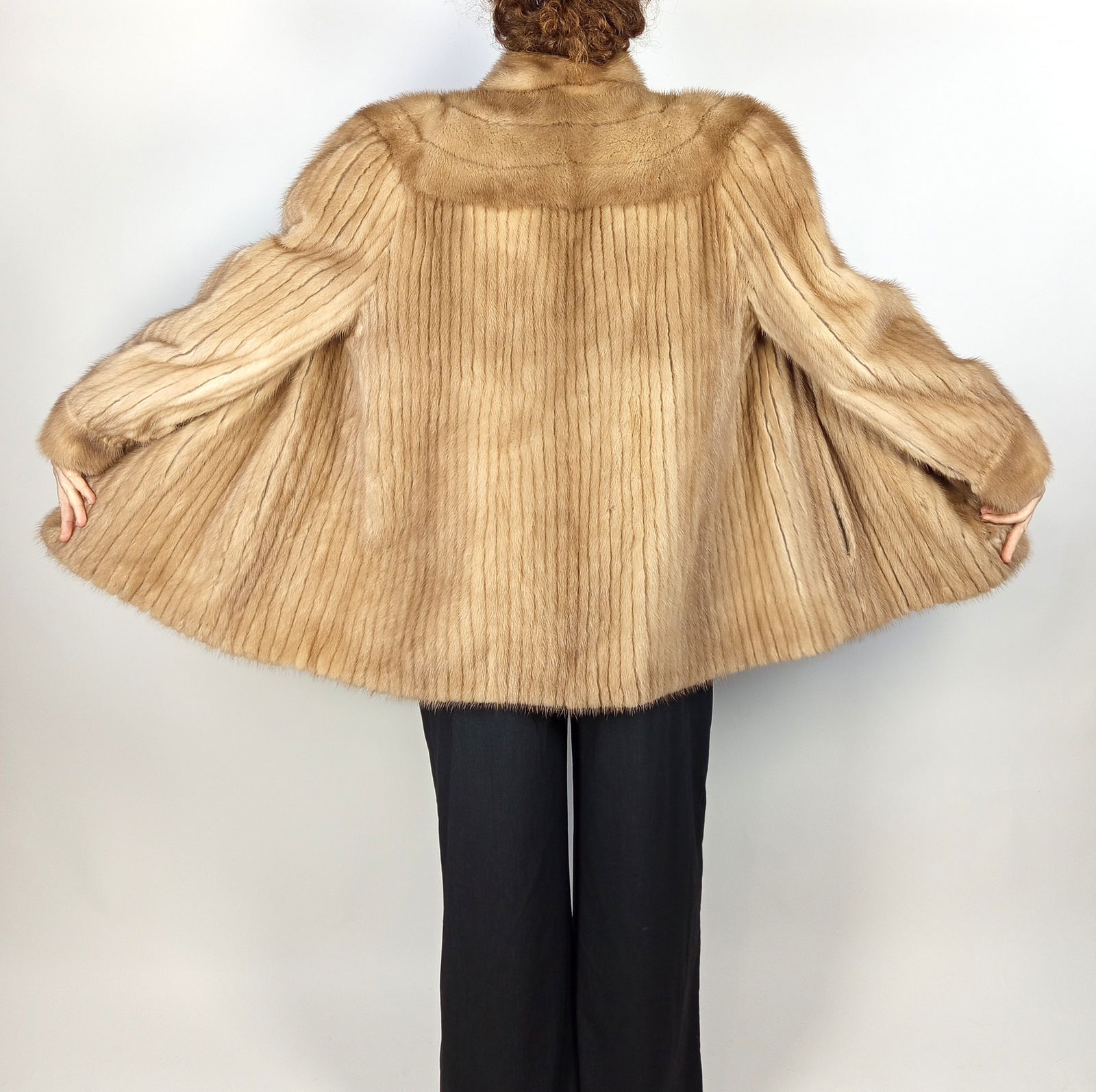 BEIGE MINK FUR JACKET EU: XL - US:20 (1 of 10)