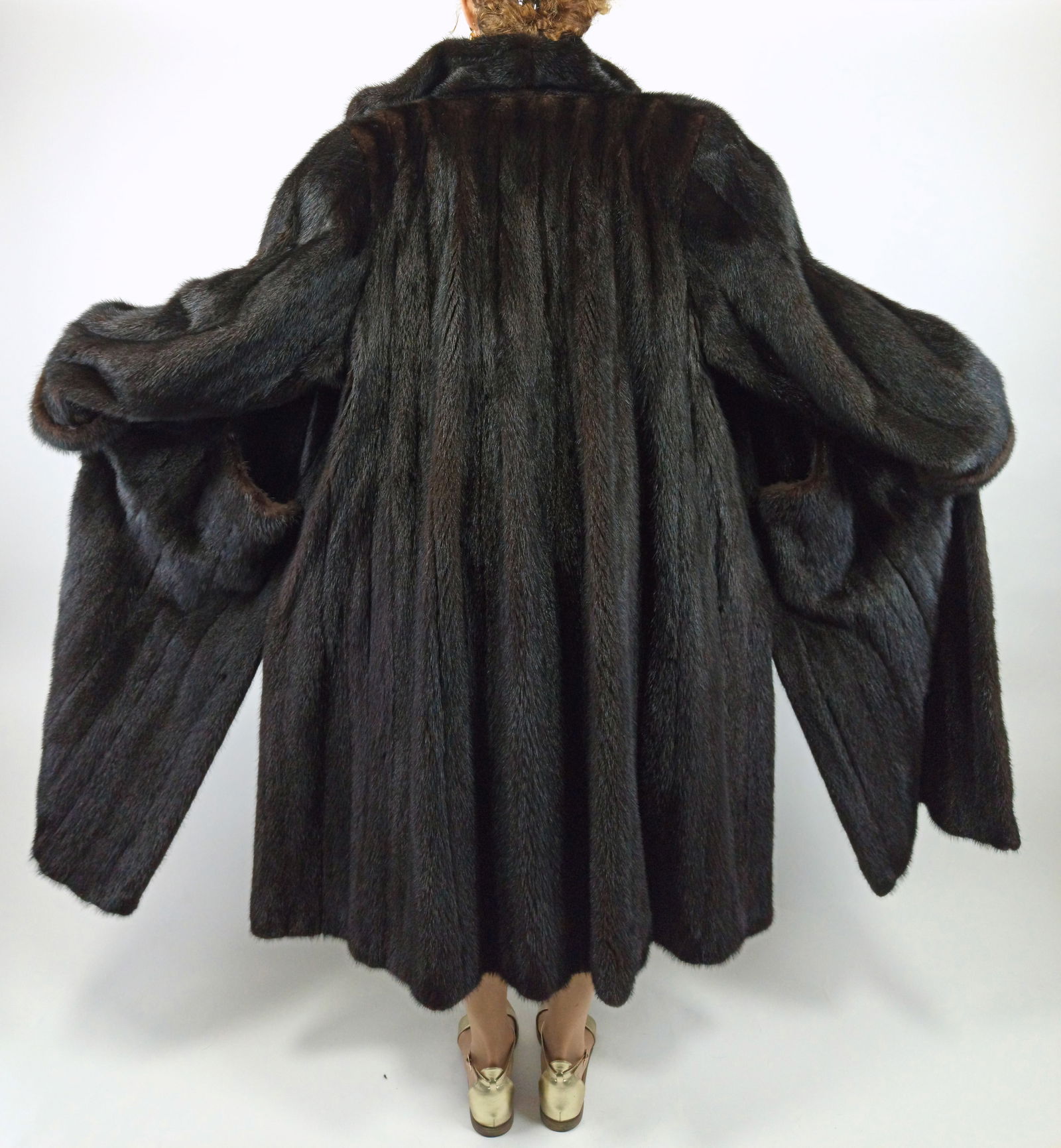 LONG MAHOGANY MINK FUR COAT EU: 3XL ; US: 28 (1 of 12)