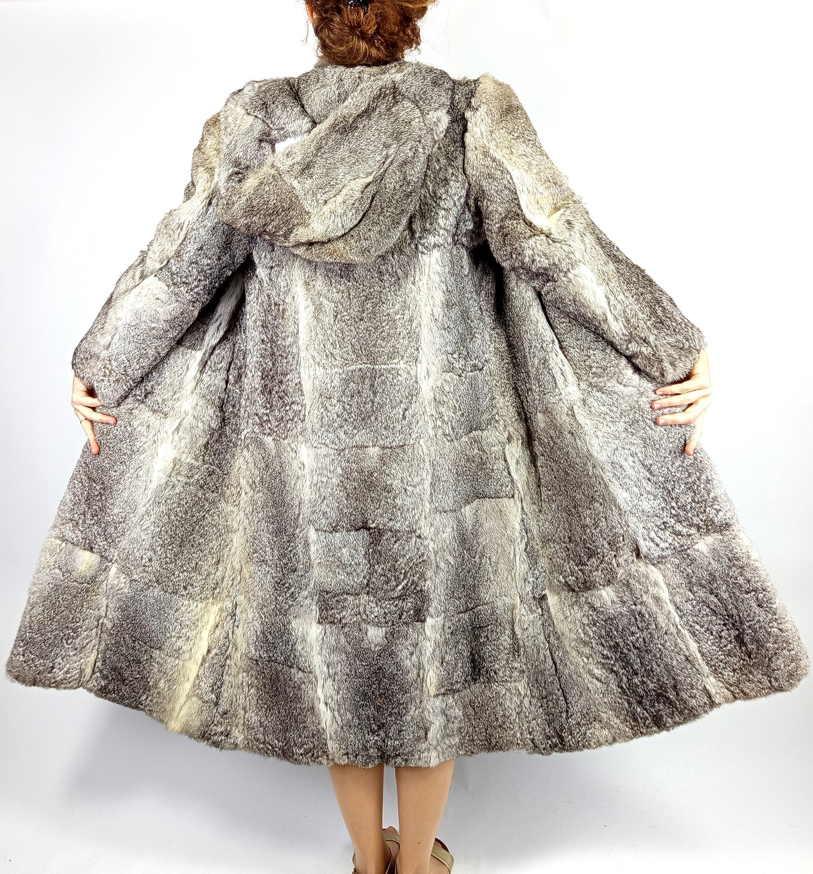 GREY LAPIN FUR COAT EU: M ; US: 12: Title: GREY LAPIN FUR COAT EU: M ; US: 12 Dimensions: Approximate size- EU: M; US: 12 : Important details: Length: 125cm/49.21in -Shoulders width:45cm/17.72in -Sleeve Length:60cm/23.62in -Bust size (