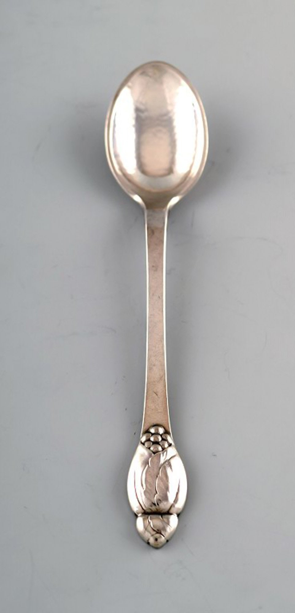 Evald Nielsen number 6, tea spoon in full silver. 1928. 5 pieces in stock.: Title:Evald Nielsen number 6, tea spoon in full silver. 1928. 5 pieces in stock. Description:Evald Nielsen number 6, tea spoon in full silver. 1928 5 pieces in stock. Measures 11,5 cm. Stamped. In per