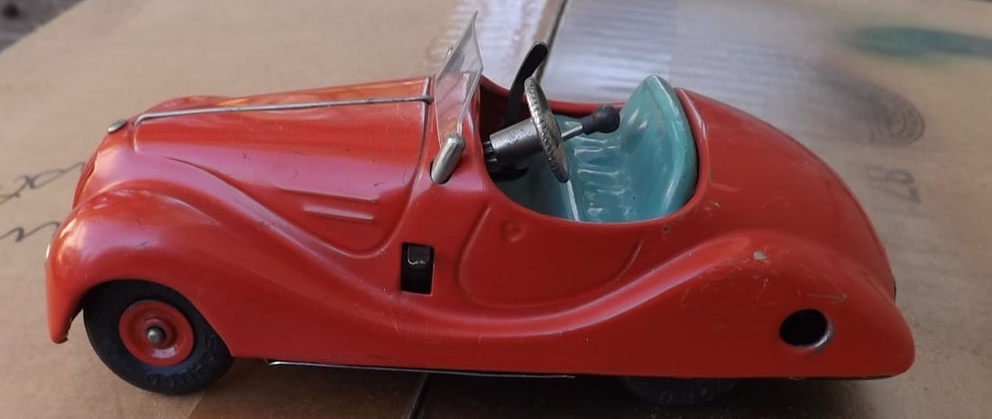 Schuco Examico 4001, BMW 328 car, Made in US Zone Germany,windup, rack and pinion steering, 4 speeds: Title: Schuco Examico 4001, BMW 328 car, Made in US Zone Germany,windup, rack and pinion steering, 4 speeds forward, neutral, reverse, c8.5 . Description: Schuco Examico 4001, BMW 328 car, Made in US