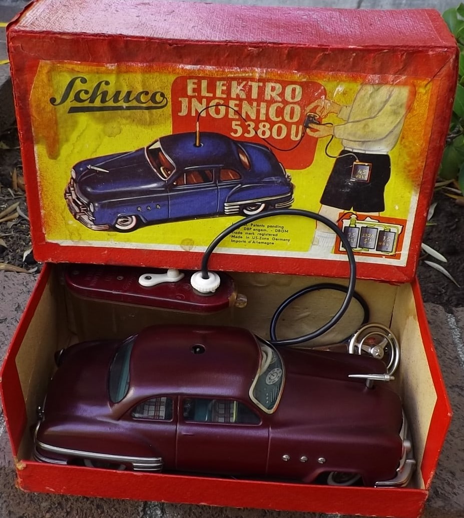 Schuco Ingenico 5380, Made in US Zone Germany , c9 in c6 box,this is the rarer version with the more: Title: Schuco Ingenico 5380, Made in US Zone Germany , c9 in c6 box,this is the rarer version with the more powerful, 4.5V motor and larger battery box. Description: Schuco Ingenico 5380, Made in US Z