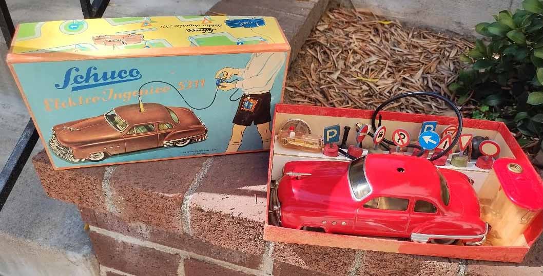 Schuco Ingenico 5311, Made in US Zone Germany , c10 in c10 box.: Title: Schuco Ingenico 5311, Made in US Zone Germany , c10 in c10 box. Description: Schuco Ingenico 5311, Made in US Zone Germany , c10 in c10 box. Reserve: $359.00 Shipping: Domestic: Flat-rate of $3