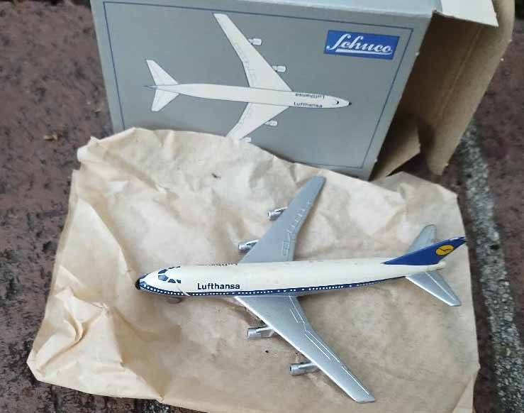 Schuco Lufthansa diecast toy airplane, made in Germany.Tiny wheels roll !, original box, still has: Title: Schuco Lufthansa diecast toy airplane, made in Germany.Tiny wheels roll !, original box, still has original wrapping paper, c10 condition. Description: Schuco Lufthansa diecast toy airplane, ma