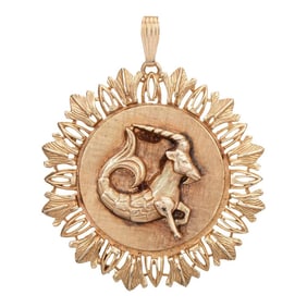 Late 20th Century Vintage Capricorn Medallion Pendant 14k Yellow Gold Large Zodiac