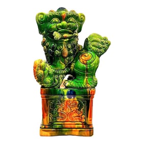 Mid 20th Century Chinese Famille Verte Ceramic Foo Lion/Dog - Large