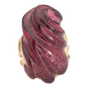 Vintage Carved Pink Tourmaline 18k Yellow Gold Large Cocktail Ring Size 4